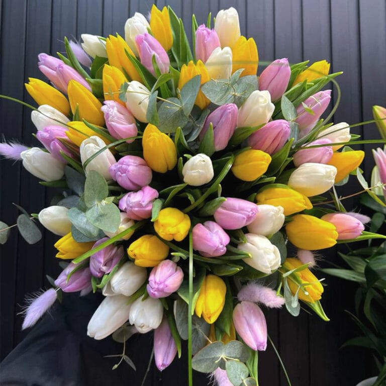51 тюльпанов микс букет uzflora